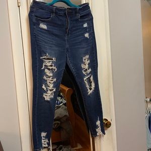 American eagle distressed hi rise jegging.  14 short